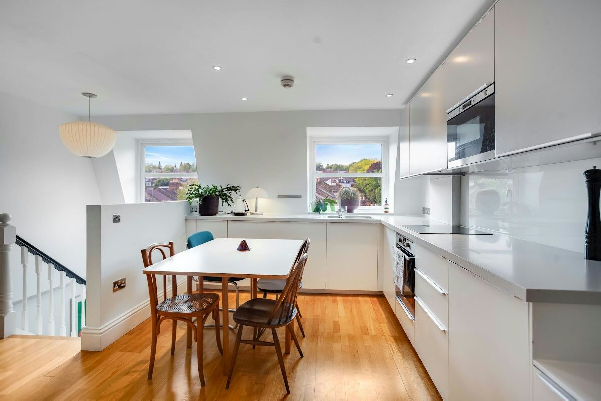 St. Johns Way  Whitehall Park N19 3RQ, London - £645,000