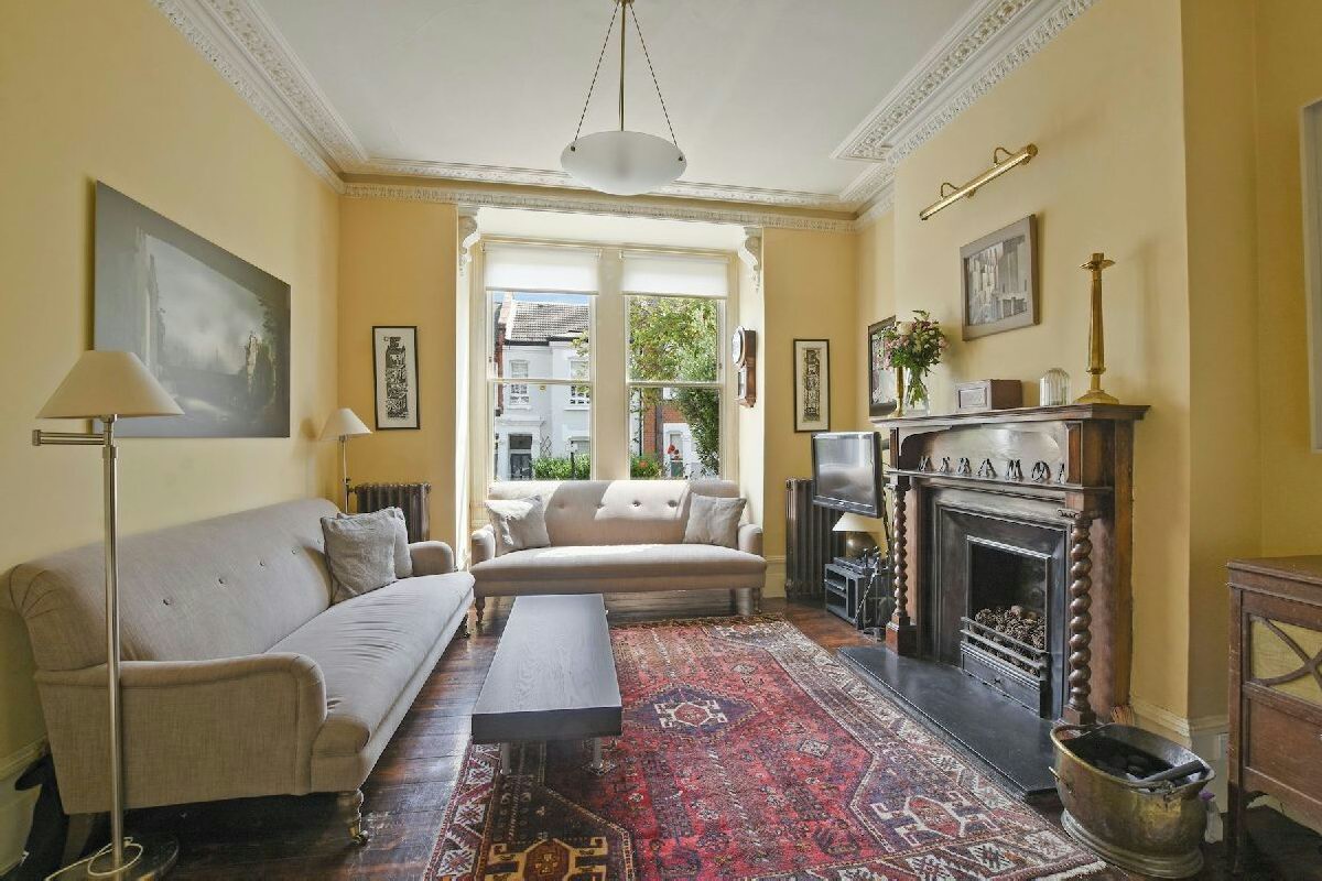 Parolles Road  Whitehall Park N19 3RE, London - £1,300,000