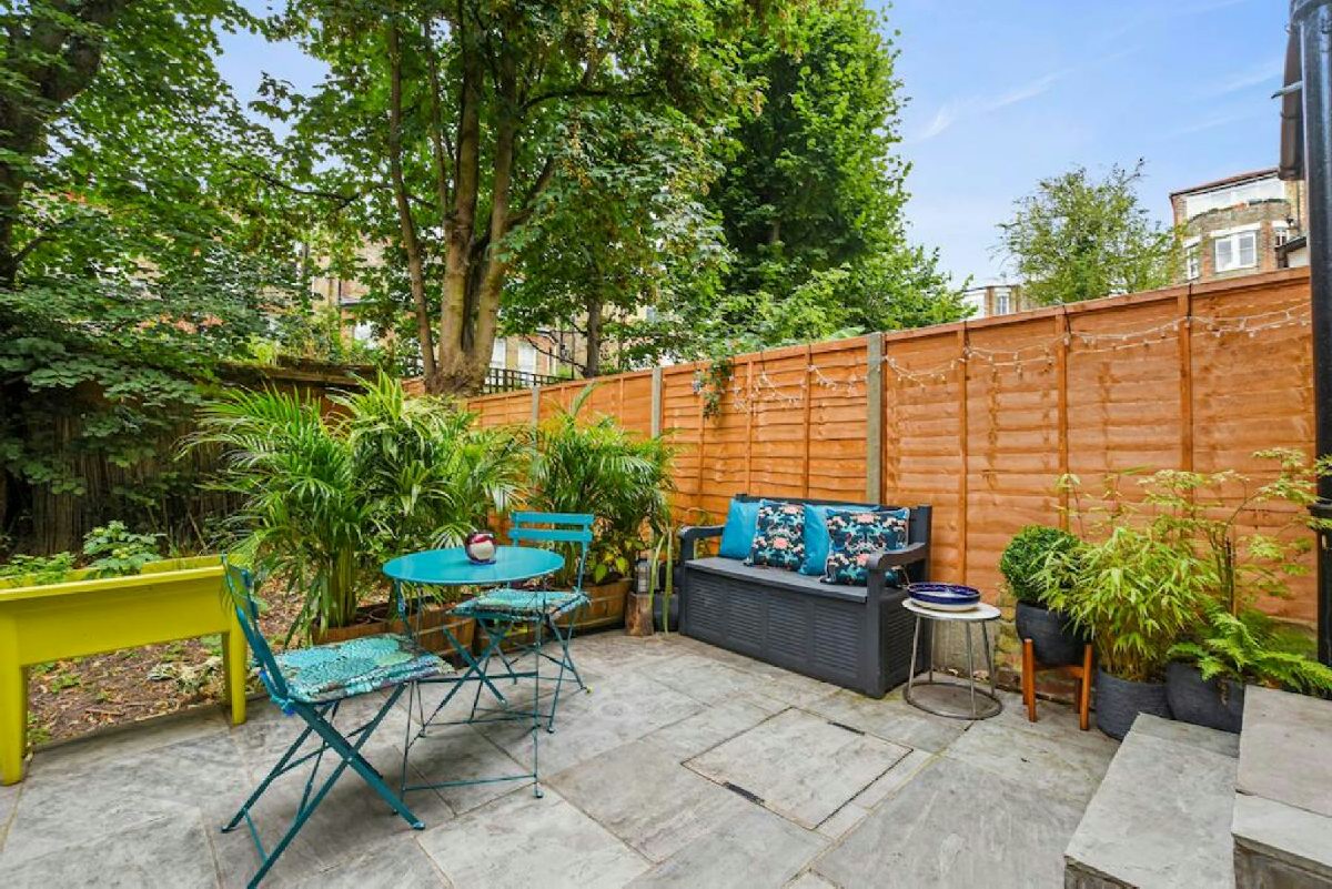 Milton Road  Highgate N6 5QD, London - £582,500