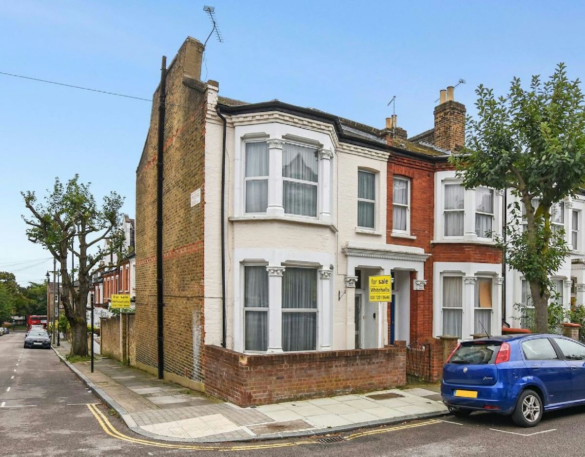 Parolles Road  Whitehall Park N19 3RD, London - £970,000