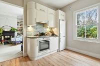 Kitchen Diner.
