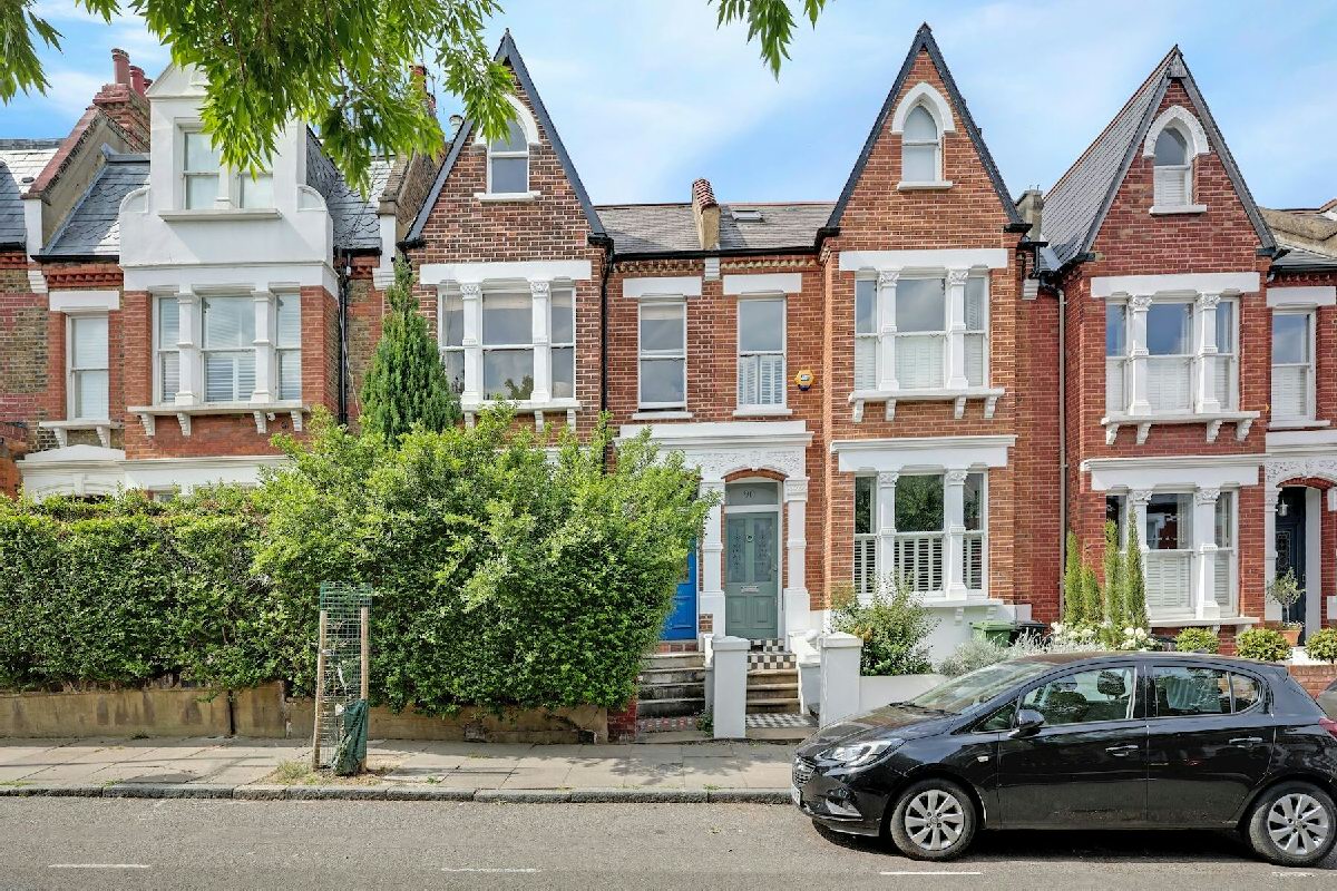 Dresden Road  Whitehall Park N19 3BQ, London - £1,500,000